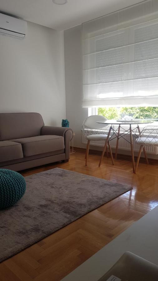 S & F Zagreb Apartman ภายนอก รูปภาพ