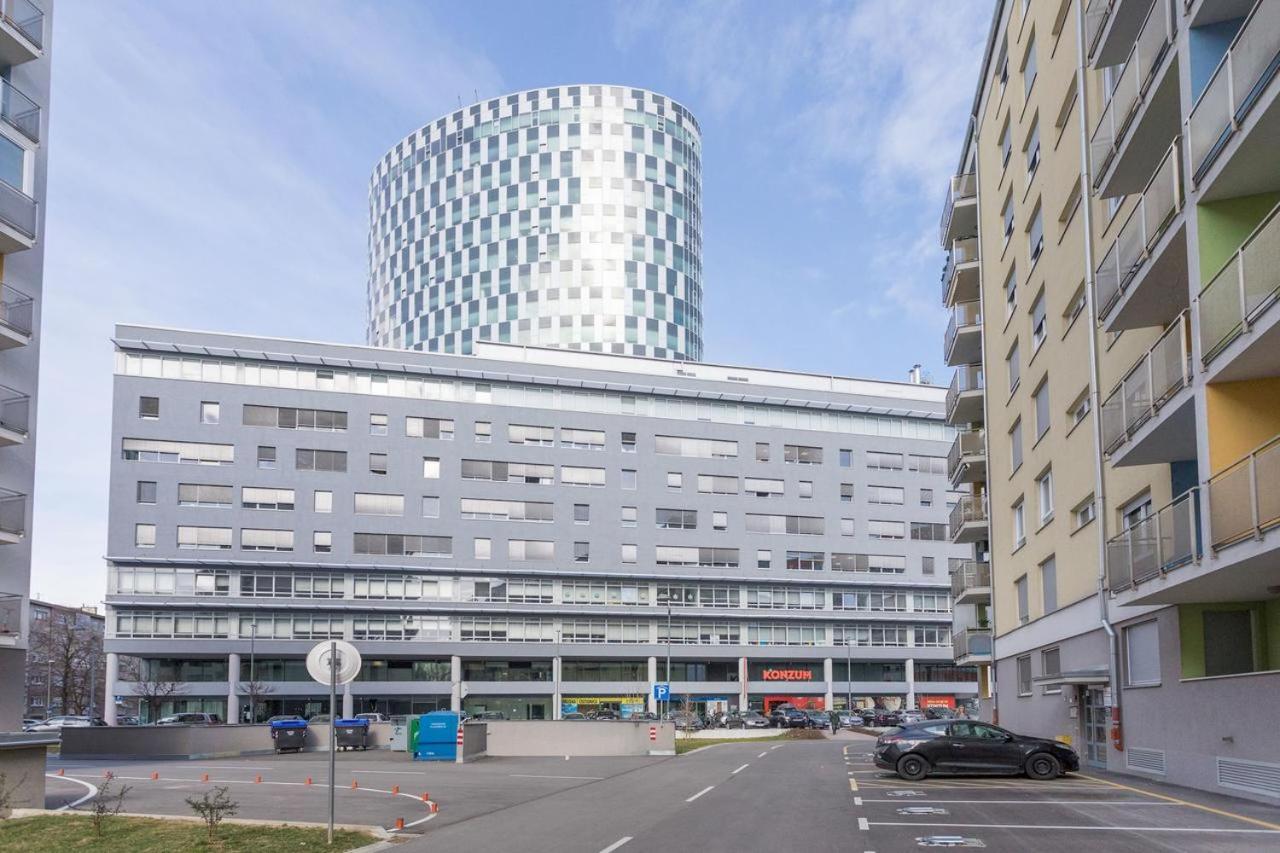 S & F Zagreb Apartman ภายนอก รูปภาพ